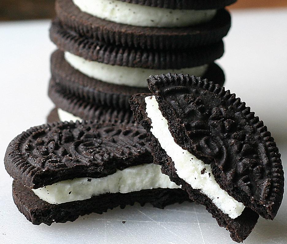 9 Snack Hacks With Oreos