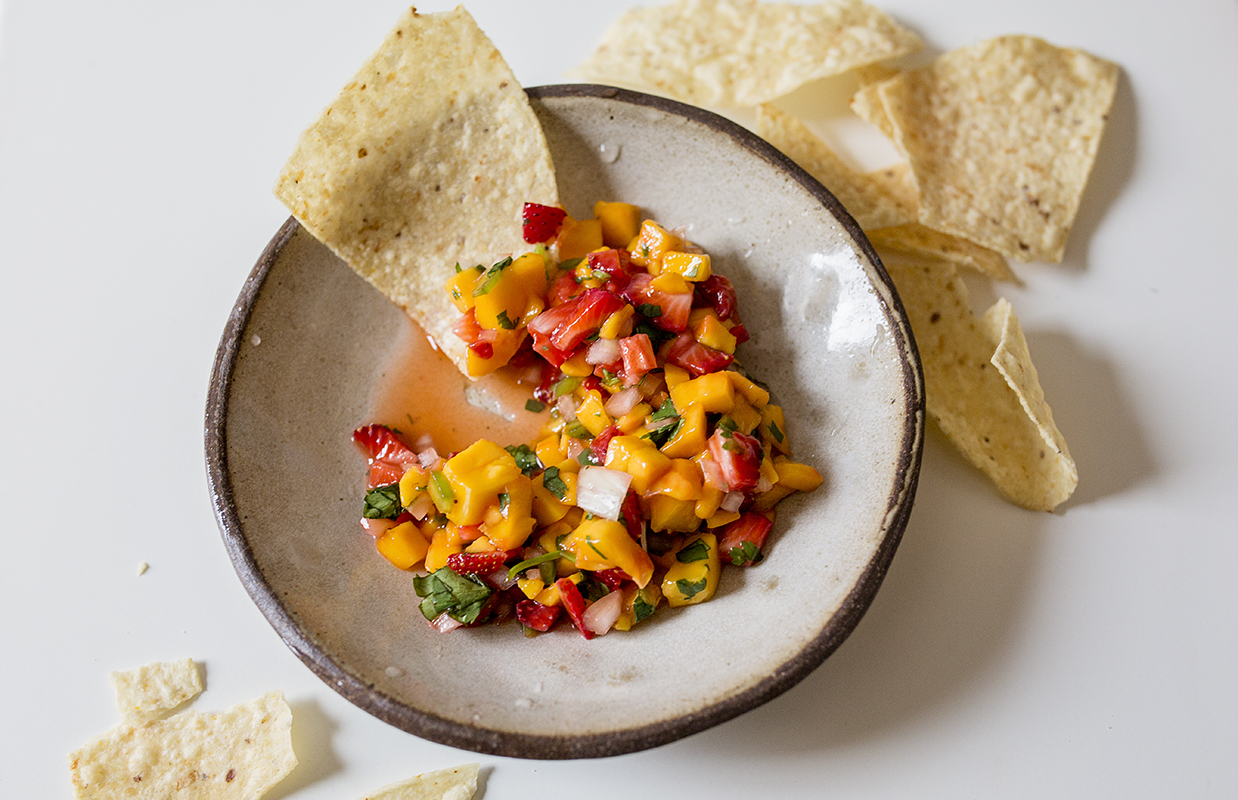 Cinco de Mayo Mango-Strawberry Salsa Recipe